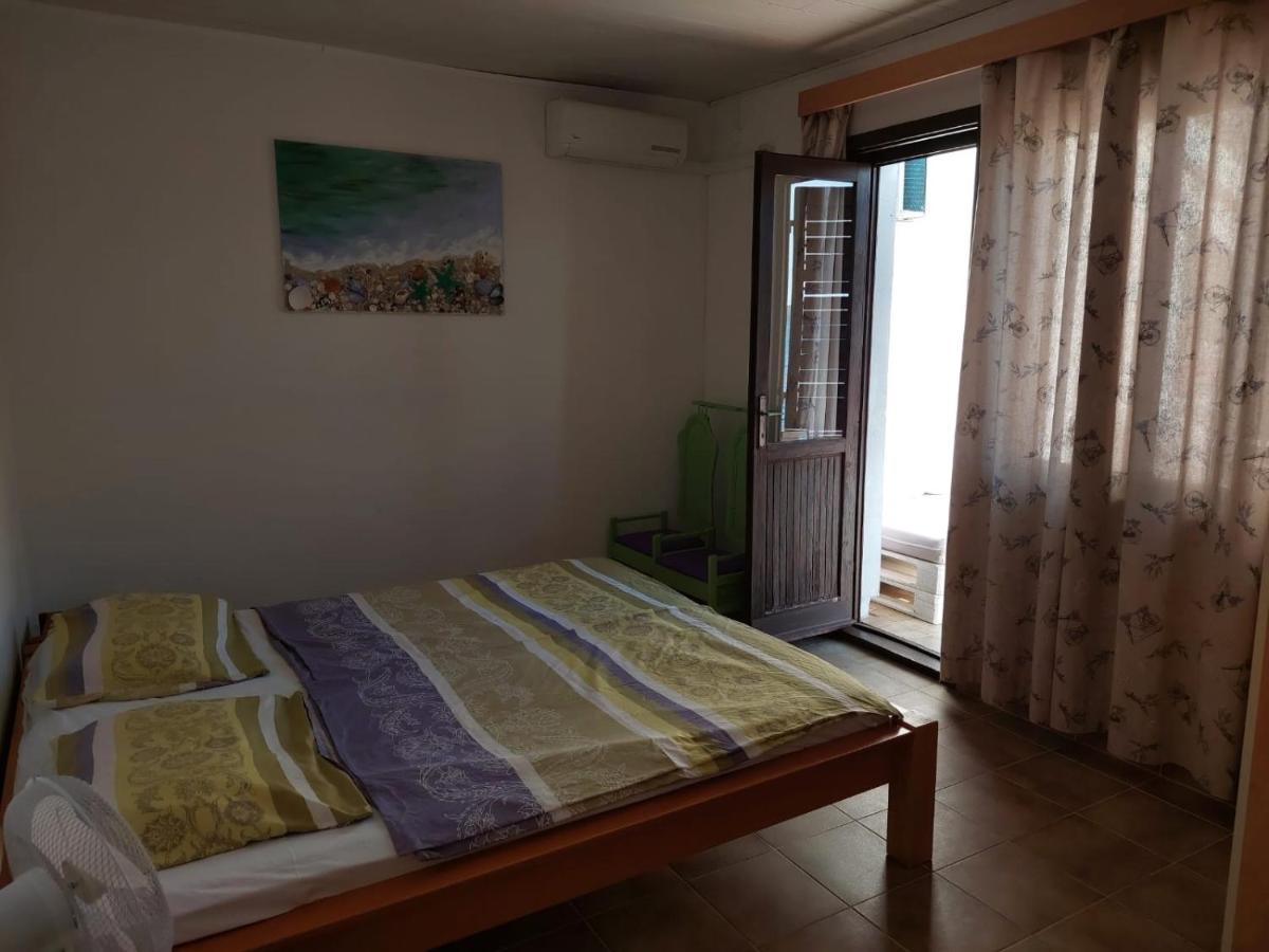 Apartment Galeb Lukovo Šugarje Екстериор снимка
